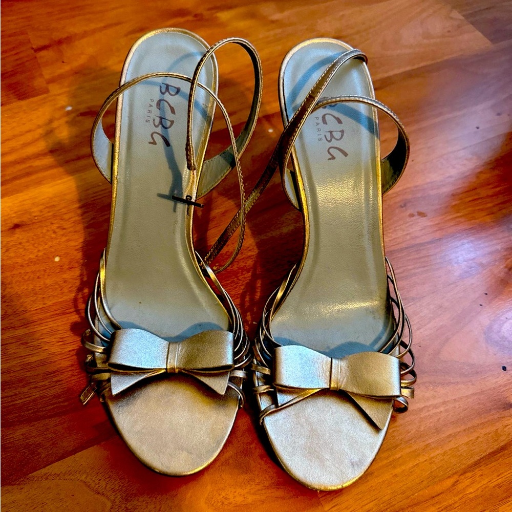 Beautiful BCBG size 8.5 b heels